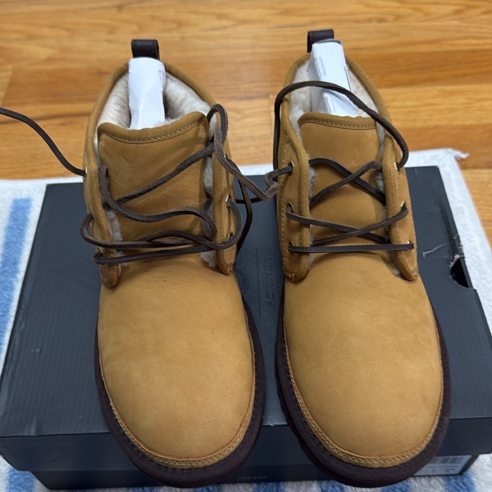 UGG Men's Neumel Boots - Wheat - Picture 4 of 7